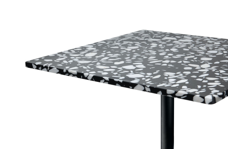Quadrata Affixed Table